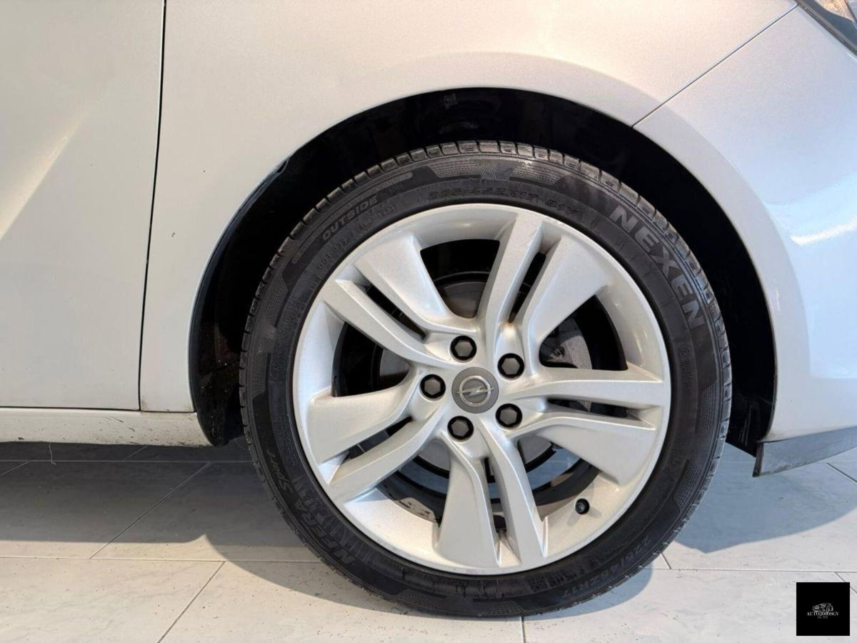 Opel Meriva 1.4 Turbo 120CV GPL Tech Cosmo (7)