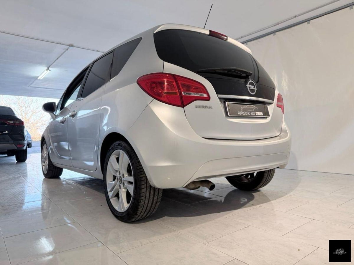 Opel Meriva 1.4 Turbo 120CV GPL Tech Cosmo (9)