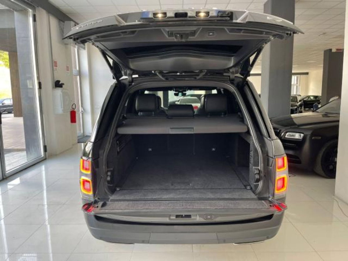 Land Rover Range Rover 3.0 TDV6 HSE (8)