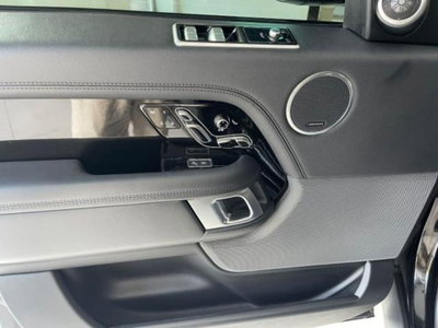 Land Rover Range Rover 3.0 TDV6 HSE (10)