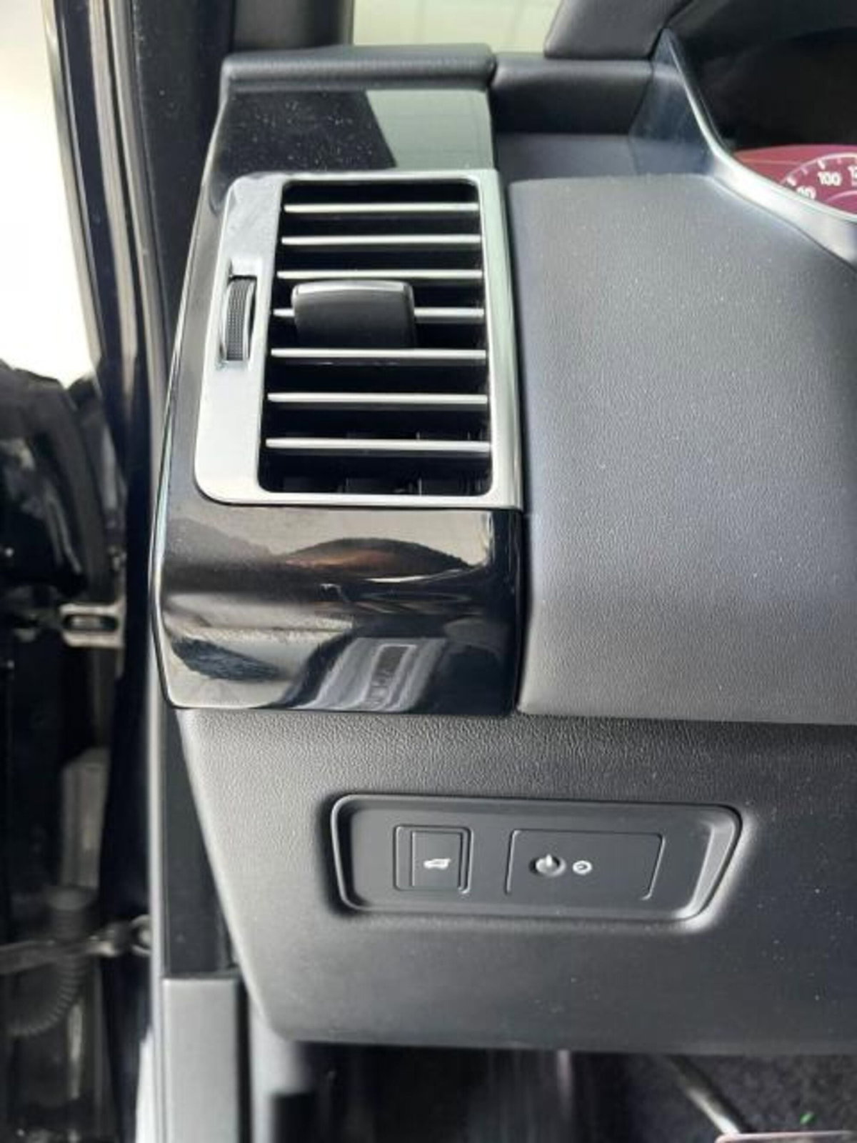 Land Rover Range Rover 3.0 TDV6 HSE (11)