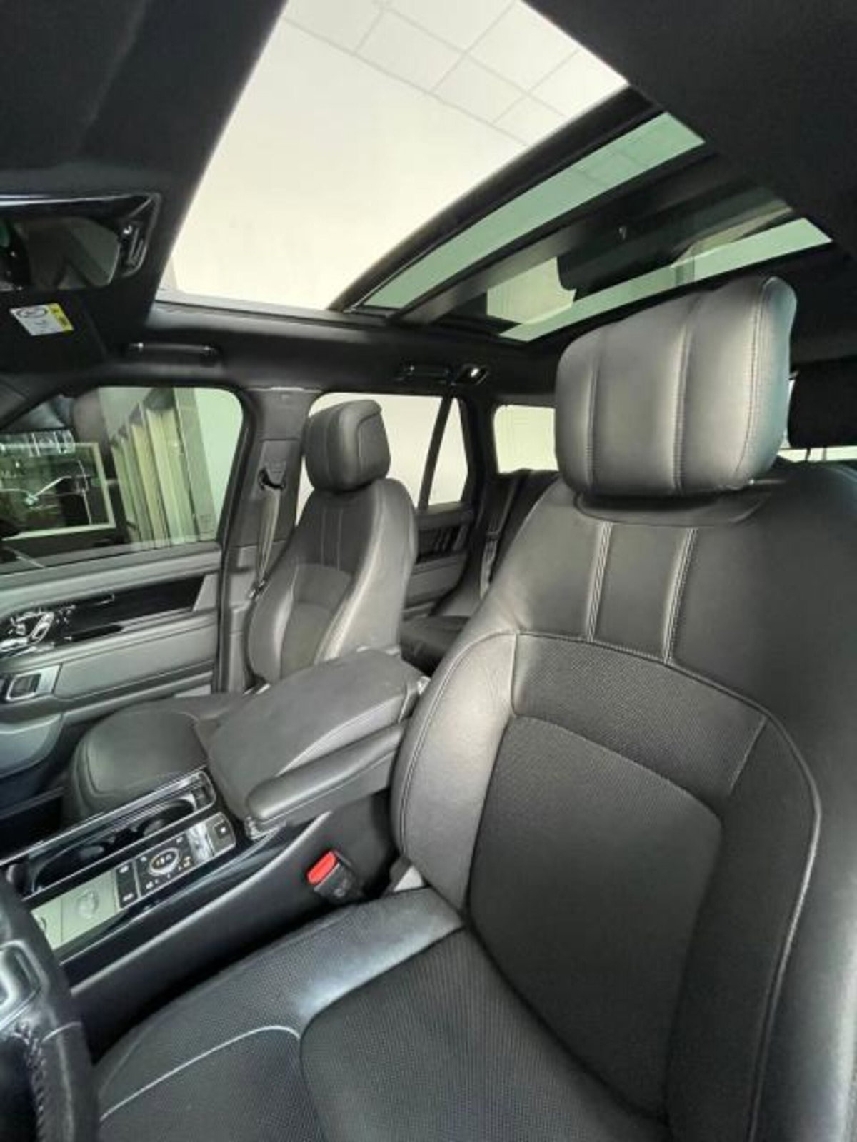 Land Rover Range Rover 3.0 TDV6 HSE (13)