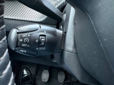 Peugeot 2008 BlueHDi 110 S&S Allure (14)