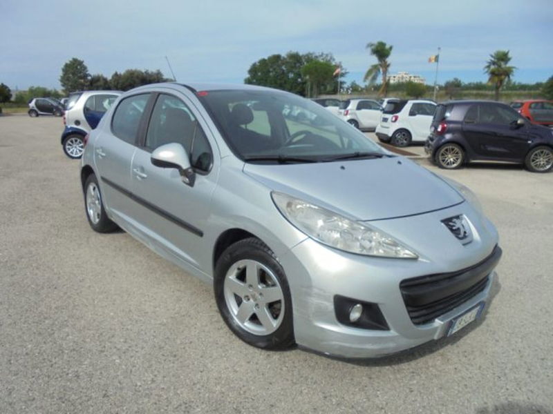 Peugeot 207 HDi 70CV 5p. X Line