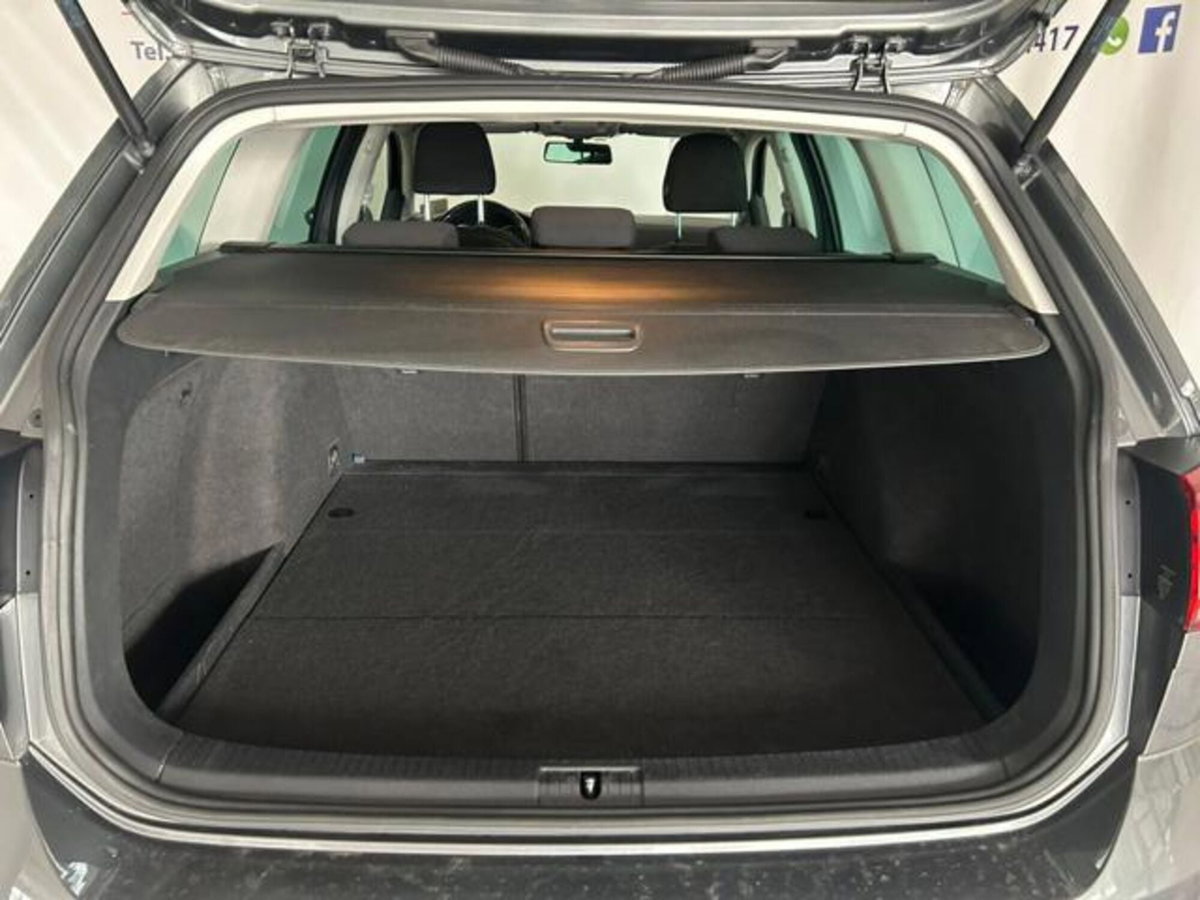 Volkswagen Golf Variant 1.4 TGI Business BlueMotion (7)