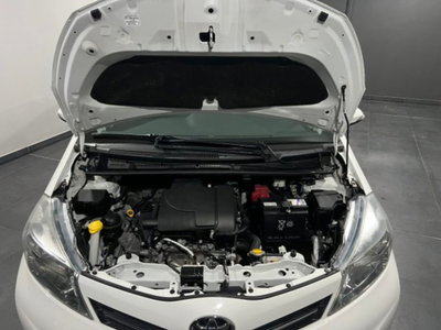 Toyota Yaris 1.0 5 porte Sol (14)