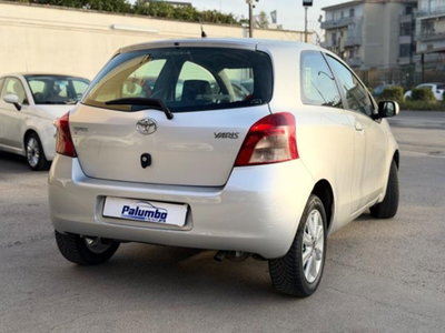 Toyota Yaris 1.3 3 porte Sol (5)