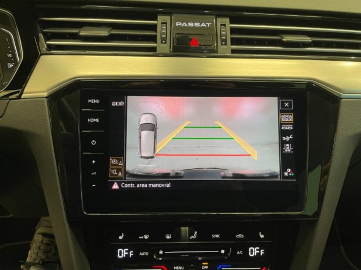 Volkswagen Passat Variant 2.0 TDI SCR 200 CV 4MOTION DSG Executive (13)