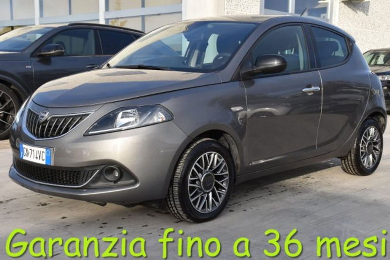 Lancia Ypsilon 1.0 FireFly 5 porte S&S Hybrid Gold Plus