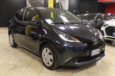 Toyota Aygo 1.0 VVT-i 69 CV 5 porte x-wave usata