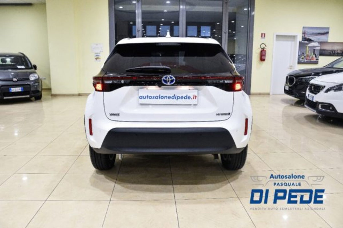 Toyota Yaris Cross 1.5h GR Sport Black Sky fwd 116cv e-cvt (5)