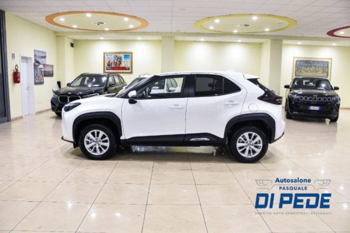 Toyota Yaris Cross 1.5h GR Sport Black Sky fwd 116cv e-cvt (7)