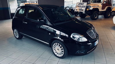 Lancia Ypsilon 1.3 MJT 75 CV Unyca usata