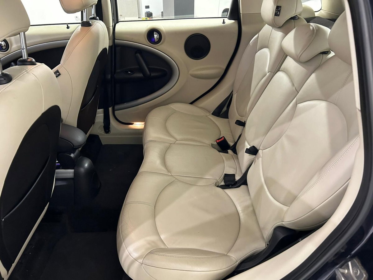 MINI Mini Countryman 1.6 Cooper D Countryman (11)