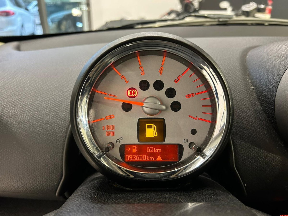 MINI Mini Countryman 1.6 Cooper D Countryman (8)