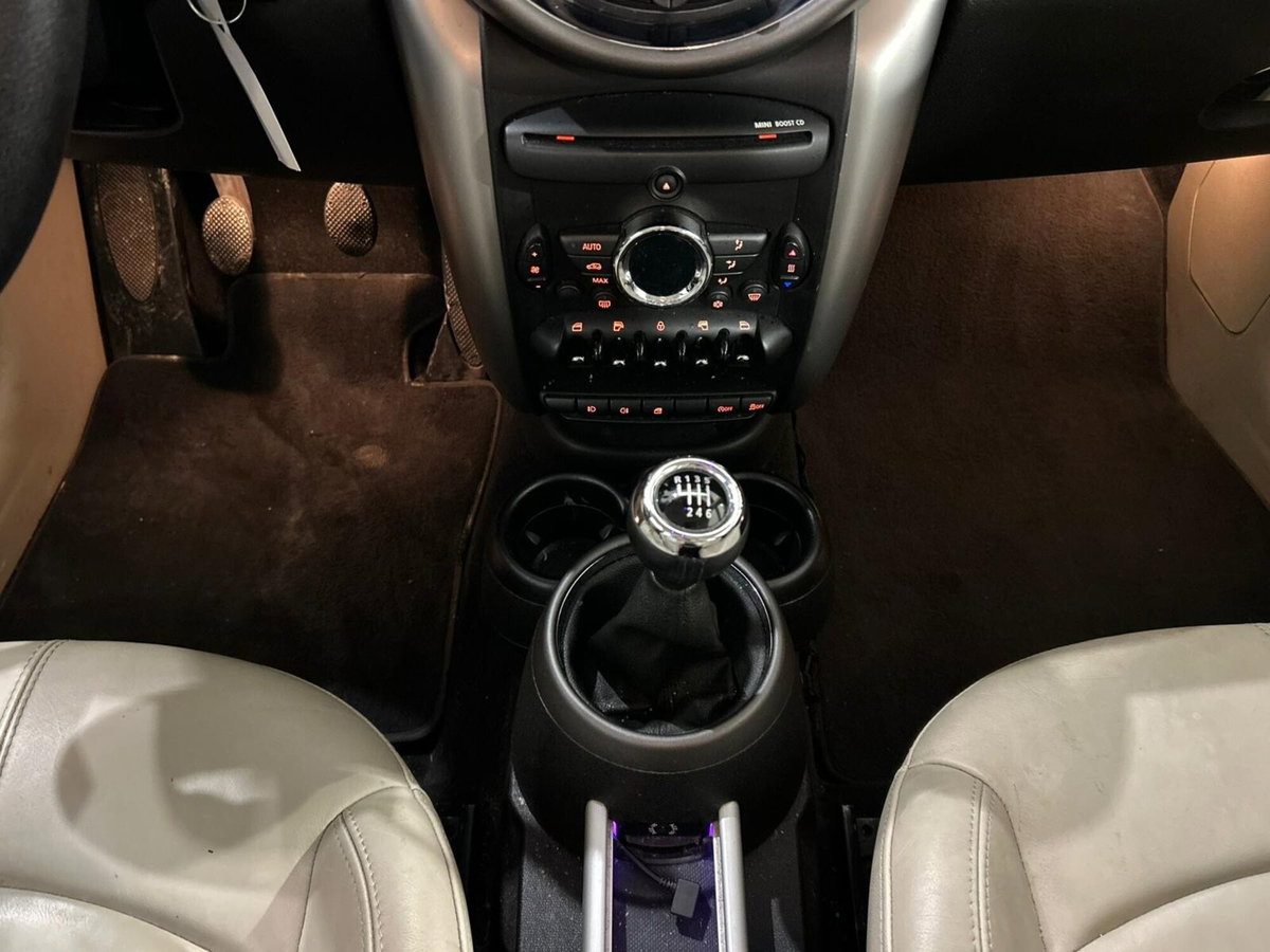MINI Mini Countryman 1.6 Cooper D Countryman (9)