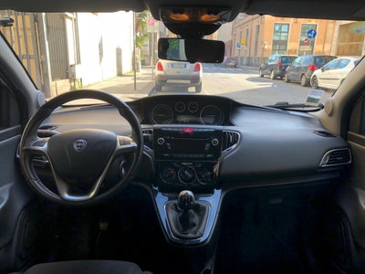 Lancia Ypsilon 1.3 MJT 16V 95 CV 5 porte S&S Gold (15)