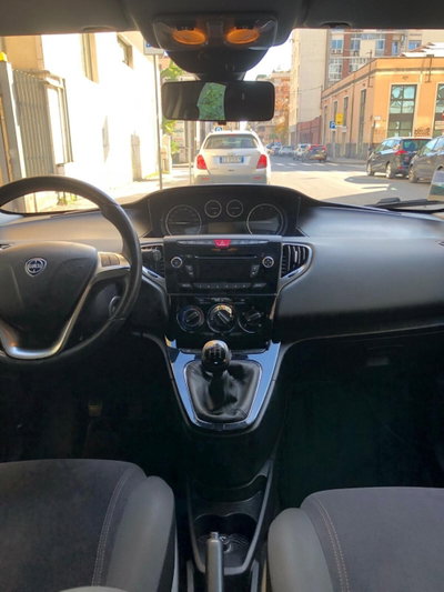Lancia Ypsilon 1.3 MJT 16V 95 CV 5 porte S&S Gold (18)