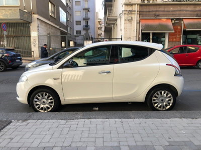 Lancia Ypsilon 1.3 MJT 16V 95 CV 5 porte S&S Gold (4)