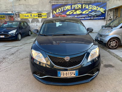 Lancia Ypsilon 1.2 69 CV 5 porte Silver usata