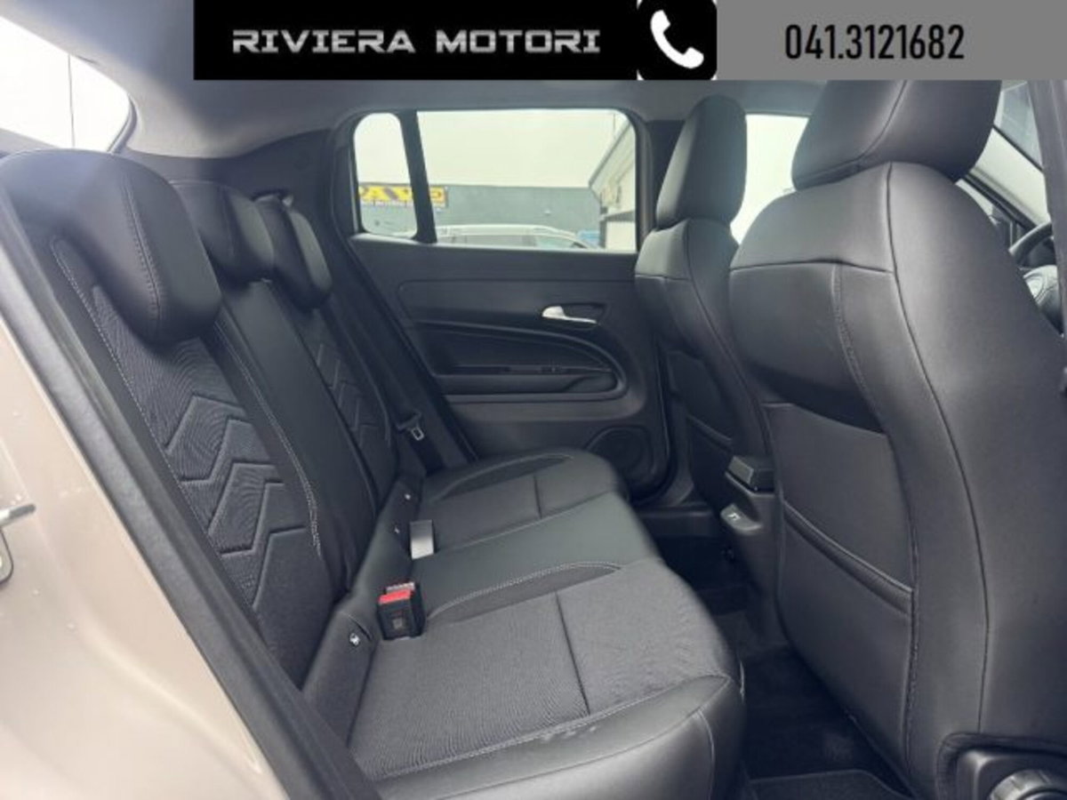 Jeep Avenger 1.2 turbo Summit fwd 100cv (11)