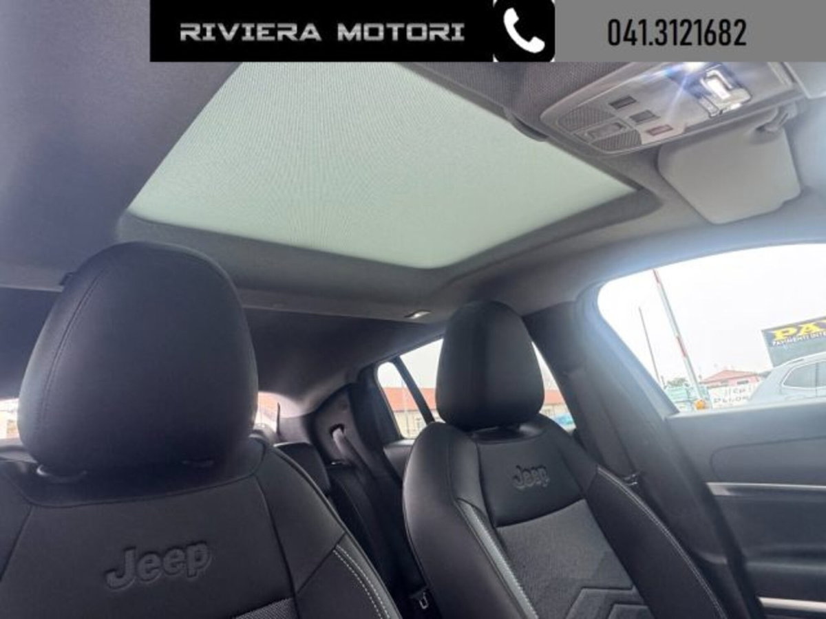 Jeep Avenger 1.2 turbo Summit fwd 100cv (12)