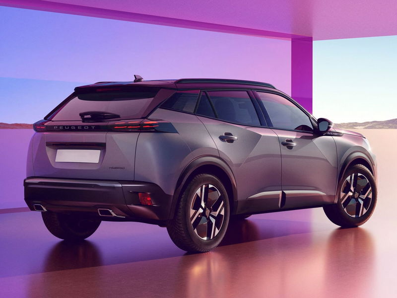Peugeot 2008 motore elettrico 136 CV Allure Pack