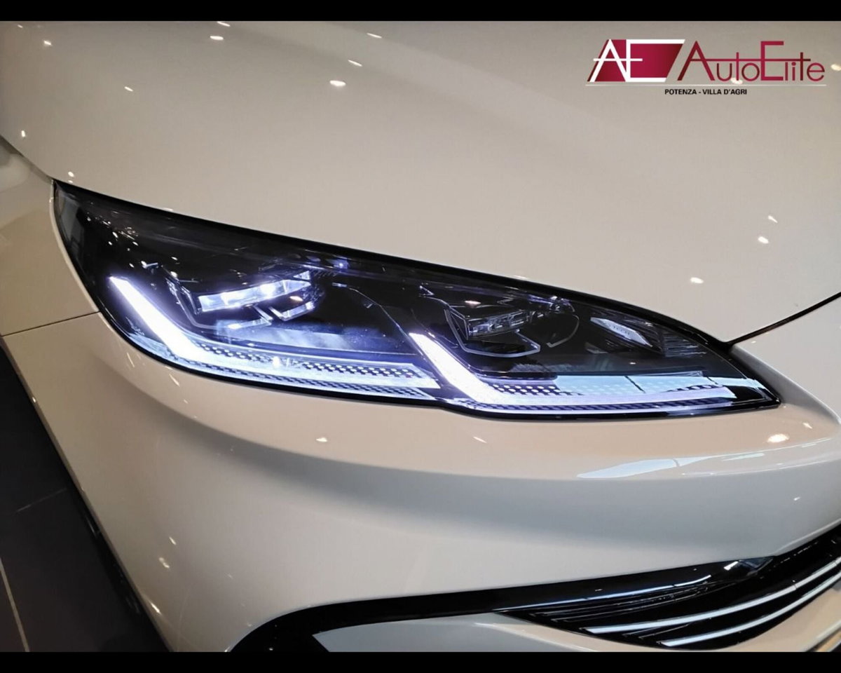 Byd Seal 6 DM-i Station Wagon 1.5 phev Comfort Lite (10)