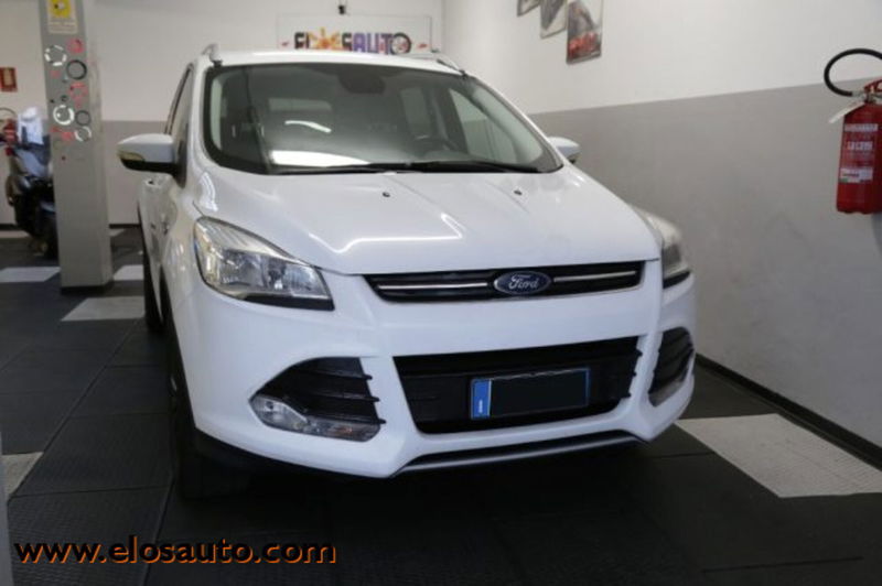 Ford Kuga 2.0 TDCI 150 CV S&S 4WD Powershift Titanium