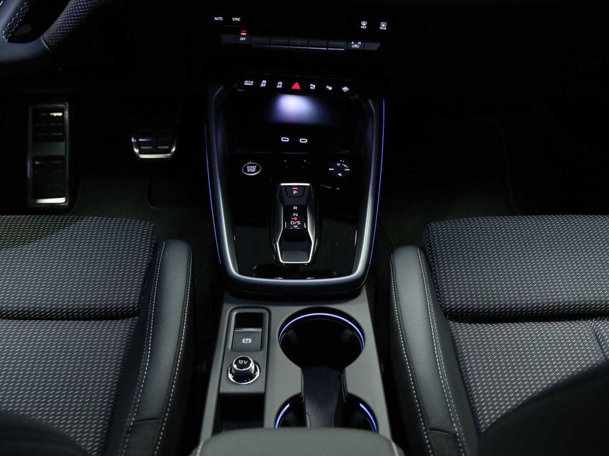 Audi A3 allstreet 2.0 tdi Identity Contrast 150cv s-tronic (14)