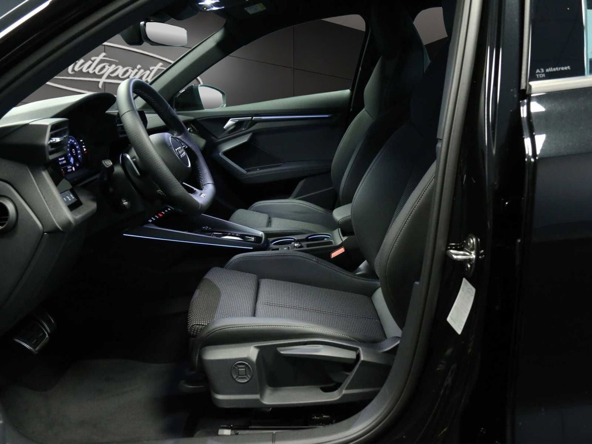 Audi A3 allstreet 2.0 tdi Identity Contrast 150cv s-tronic (8)