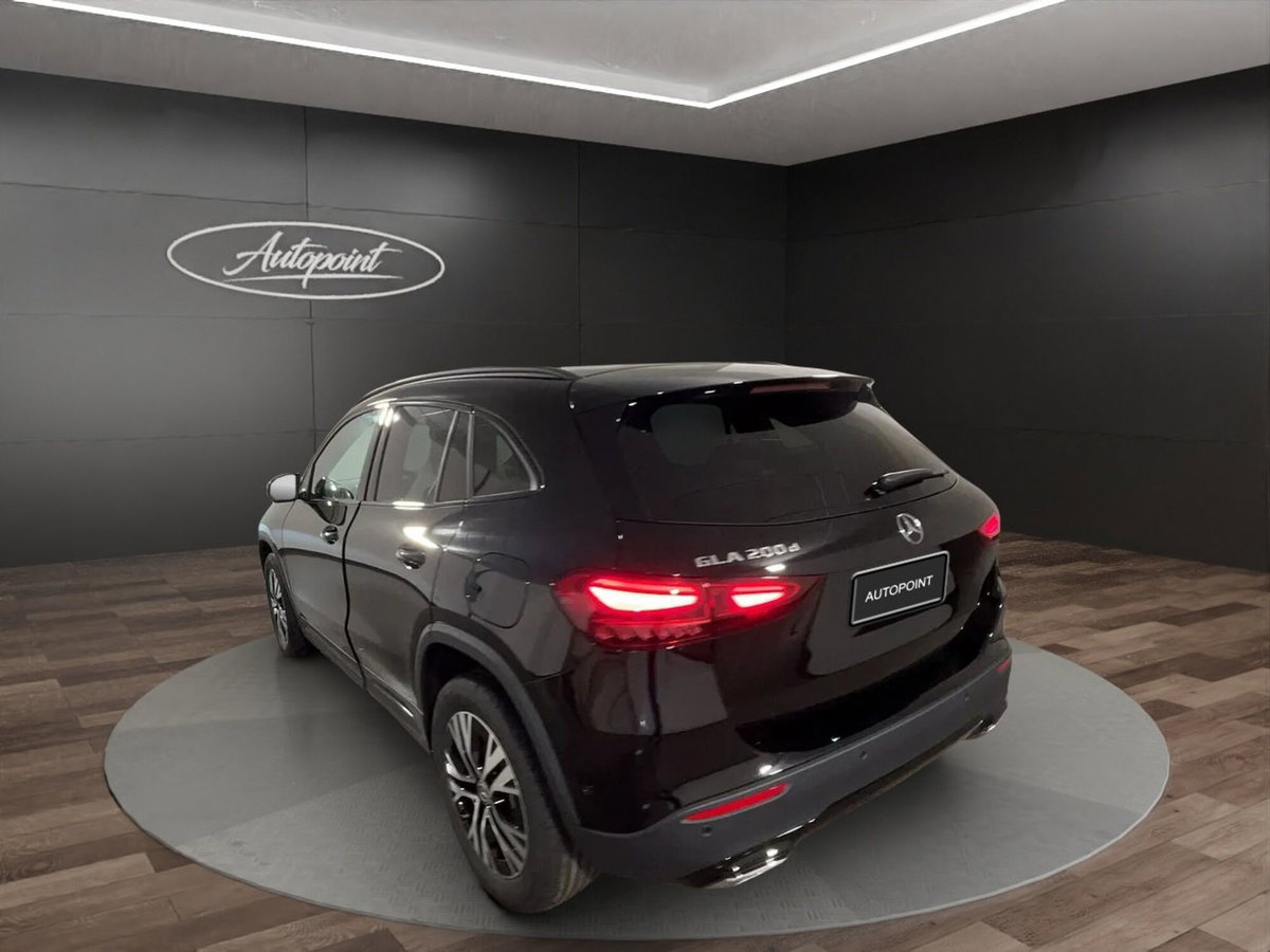 Mercedes-Benz GLA SUV 200 d Advanced 4matic auto (5)