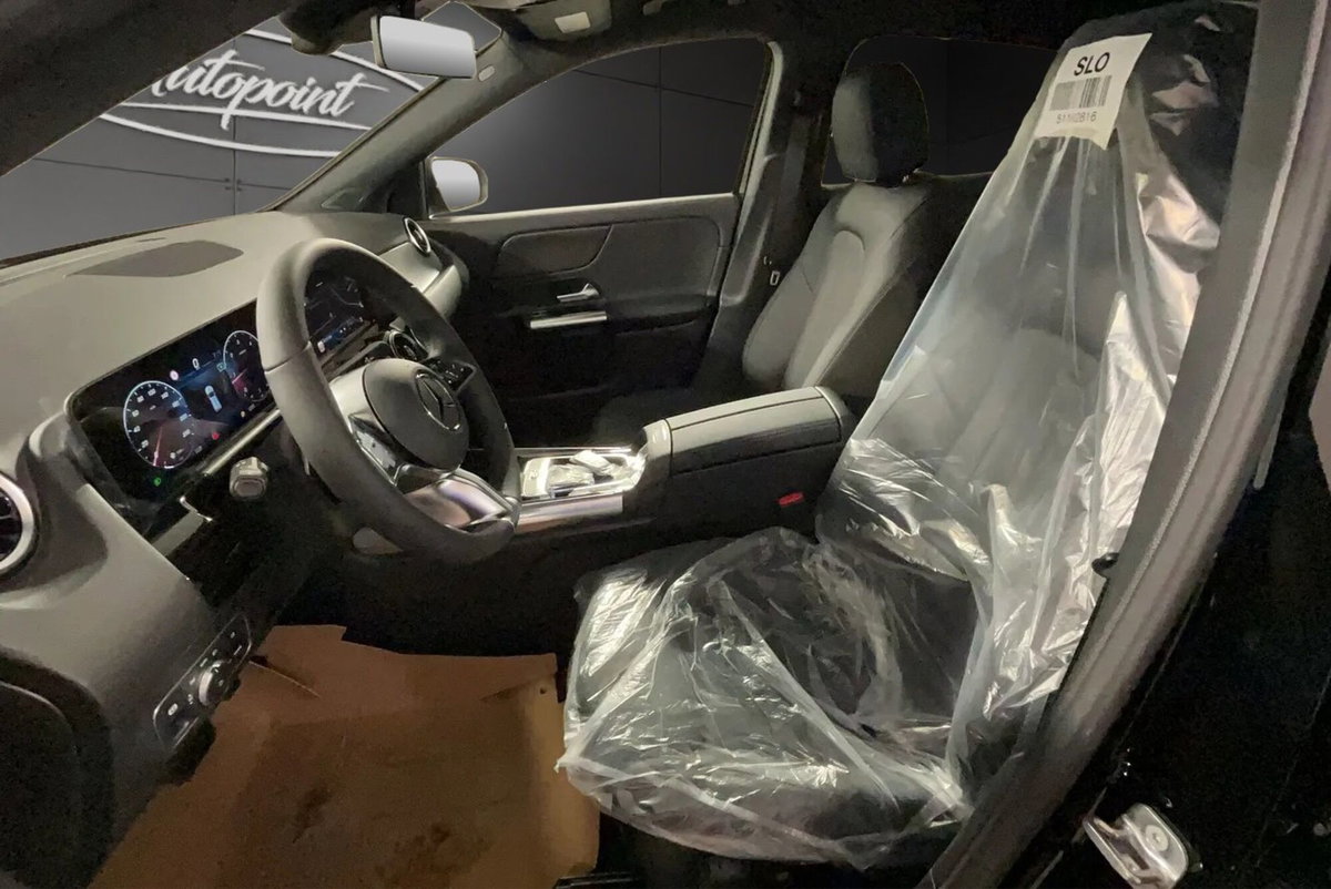 Mercedes-Benz GLA SUV 200 d Advanced 4matic auto (9)