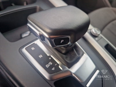 Audi A4 35 TDI/163 CV S tronic Business (18)
