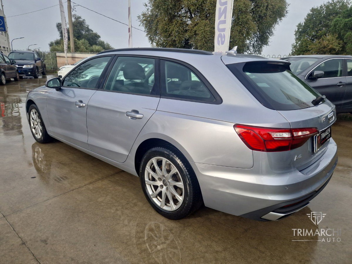 Audi A4 35 TDI/163 CV S tronic Business (4)