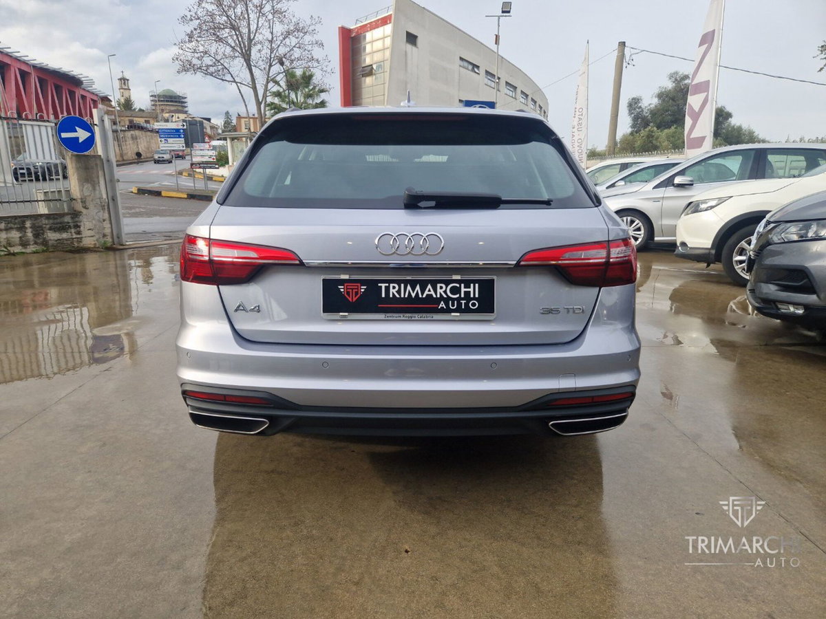 Audi A4 35 TDI/163 CV S tronic Business (6)