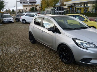 Opel Corsa 1.2 5 porte b-Color usata