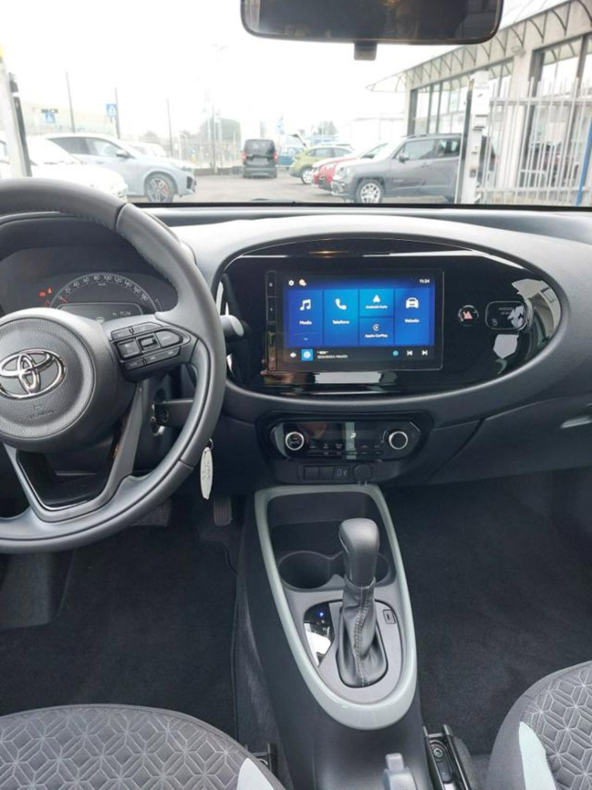 Toyota Aygo X 1.0 VVT-i 72 CV 5p. Undercover S-CVT (7)