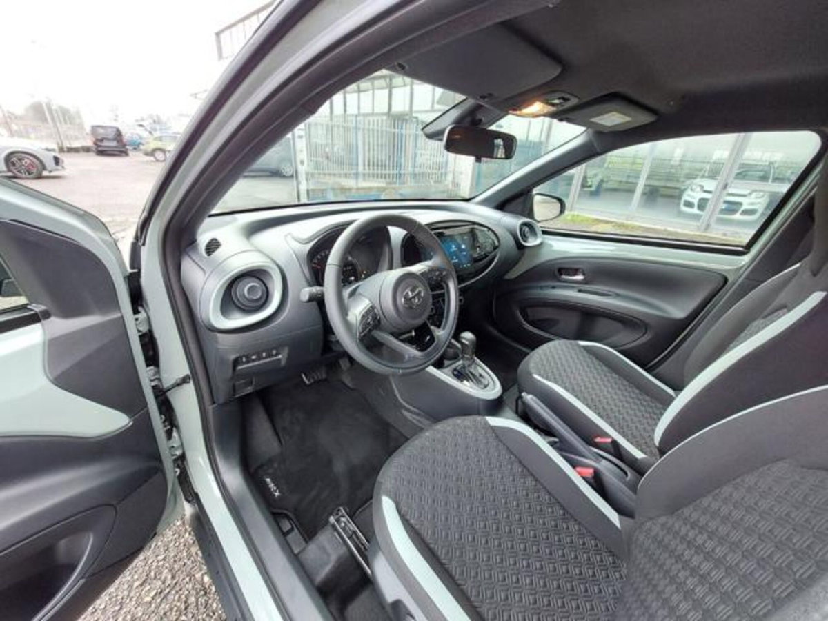 Toyota Aygo X 1.0 VVT-i 72 CV 5p. Undercover S-CVT (5)