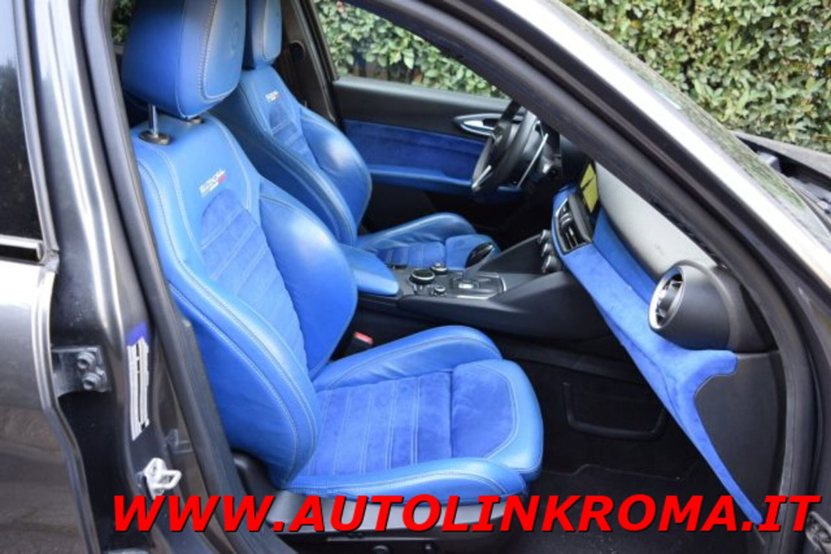 Alfa Romeo Giulia 2.2 Turbodiesel 210 CV AT8 AWD Q4 Veloce (12)