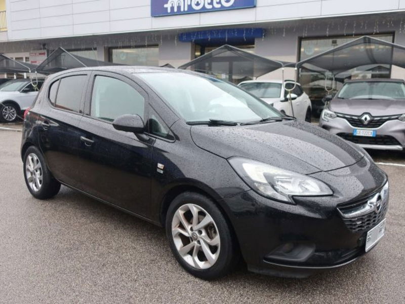 Opel Corsa 1.2 5 porte Black Edition