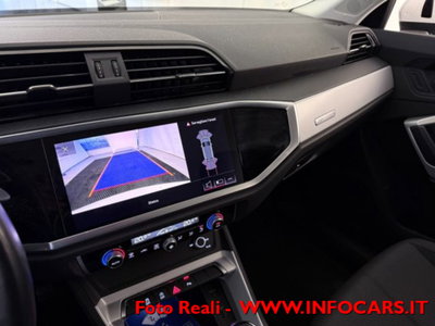 Audi Q3 35 TDI quattro S tronic Business (18)