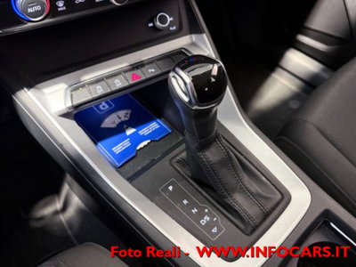 Audi Q3 35 TDI quattro S tronic Business (20)