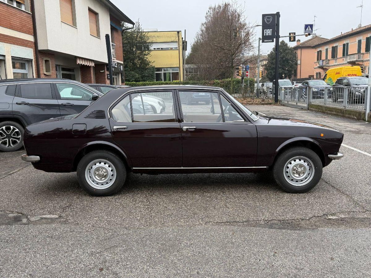 Alfa Romeo Alfetta 1.6 (3)
