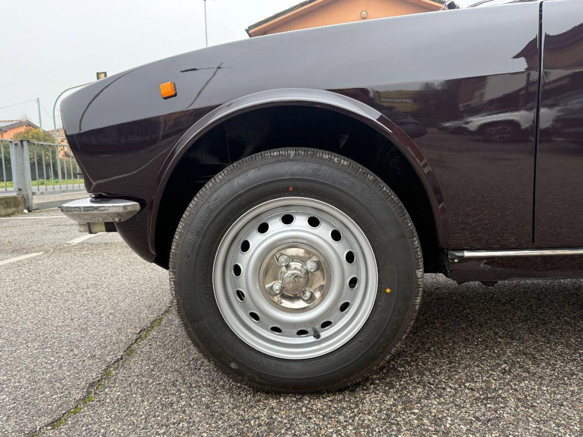 Alfa Romeo Alfetta 1.6 (7)