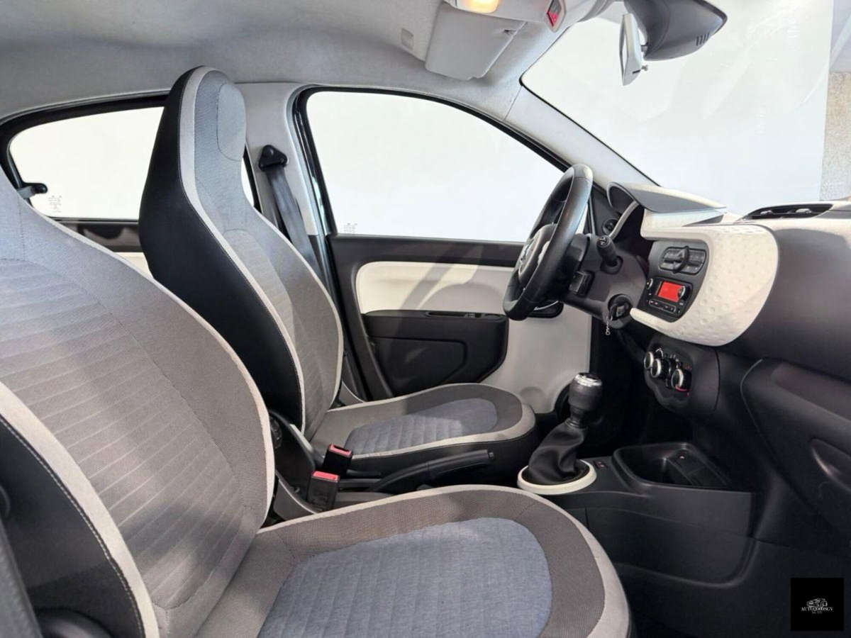 Renault Twingo SCe Stop&Start Intens (4)