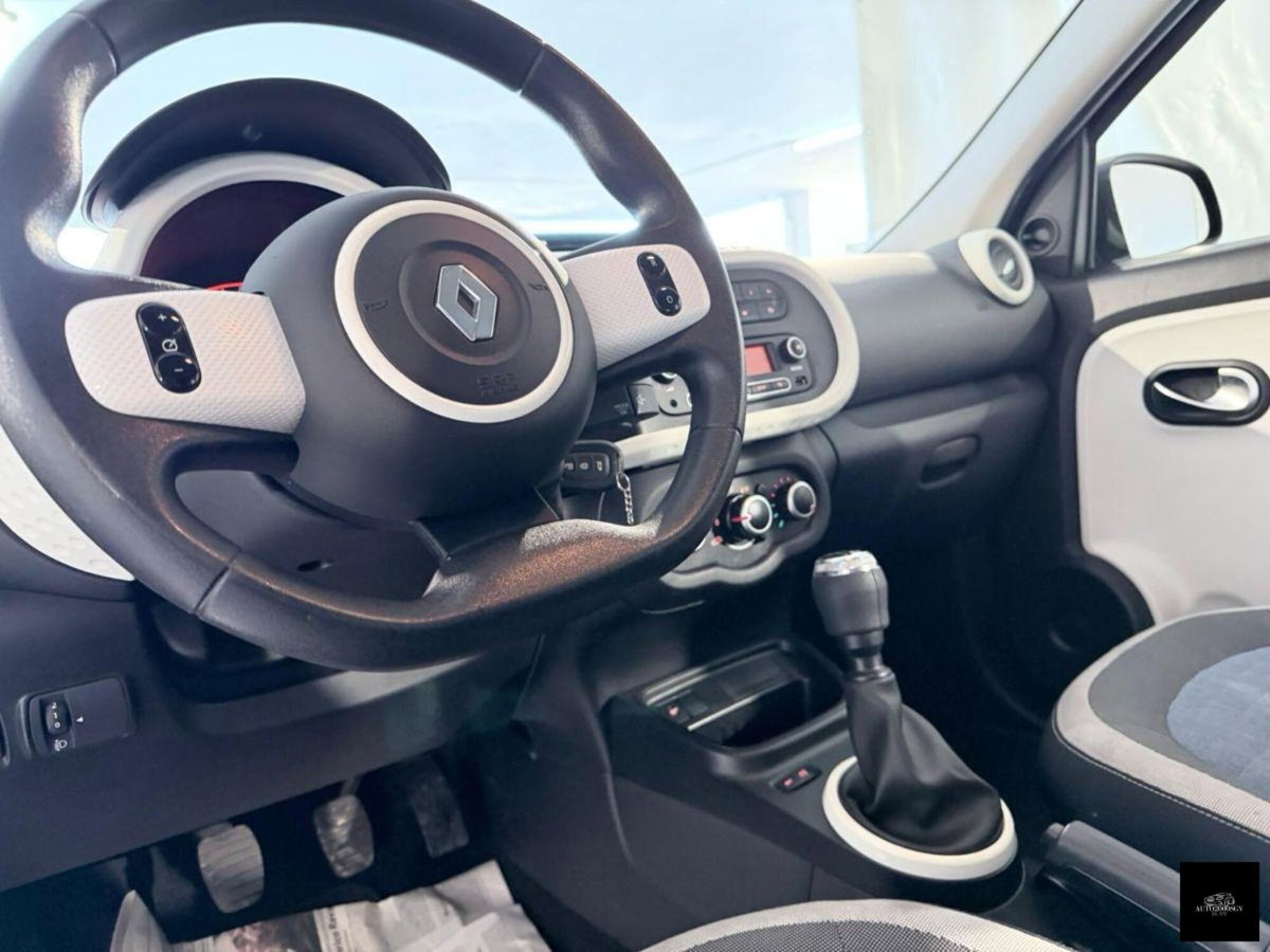 Renault Twingo SCe Stop&Start Intens (9)