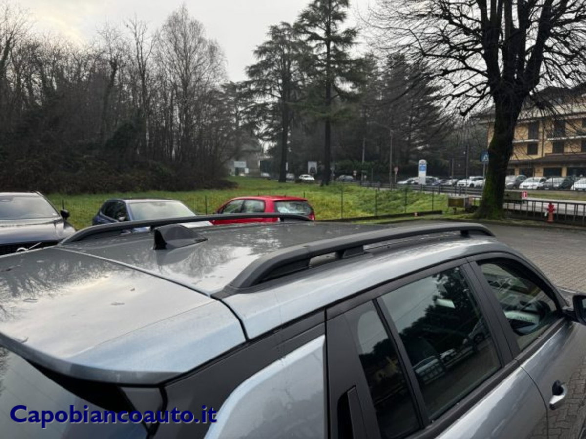 Jeep Avenger 1.2 turbo e-hybrid mhev Overland 4xe 145cv edct6 (16)