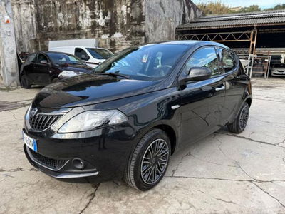 Lancia Ypsilon 1.0 FireFly 5 porte S&S Hybrid Gold Plus