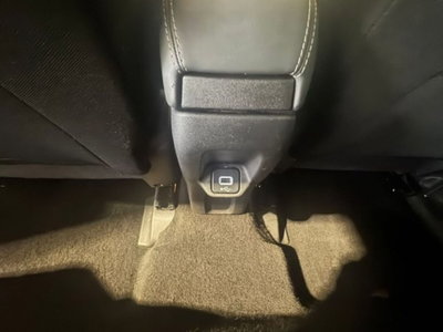 Jeep Renegade 1.6 Mjt 130 CV Limited (11)